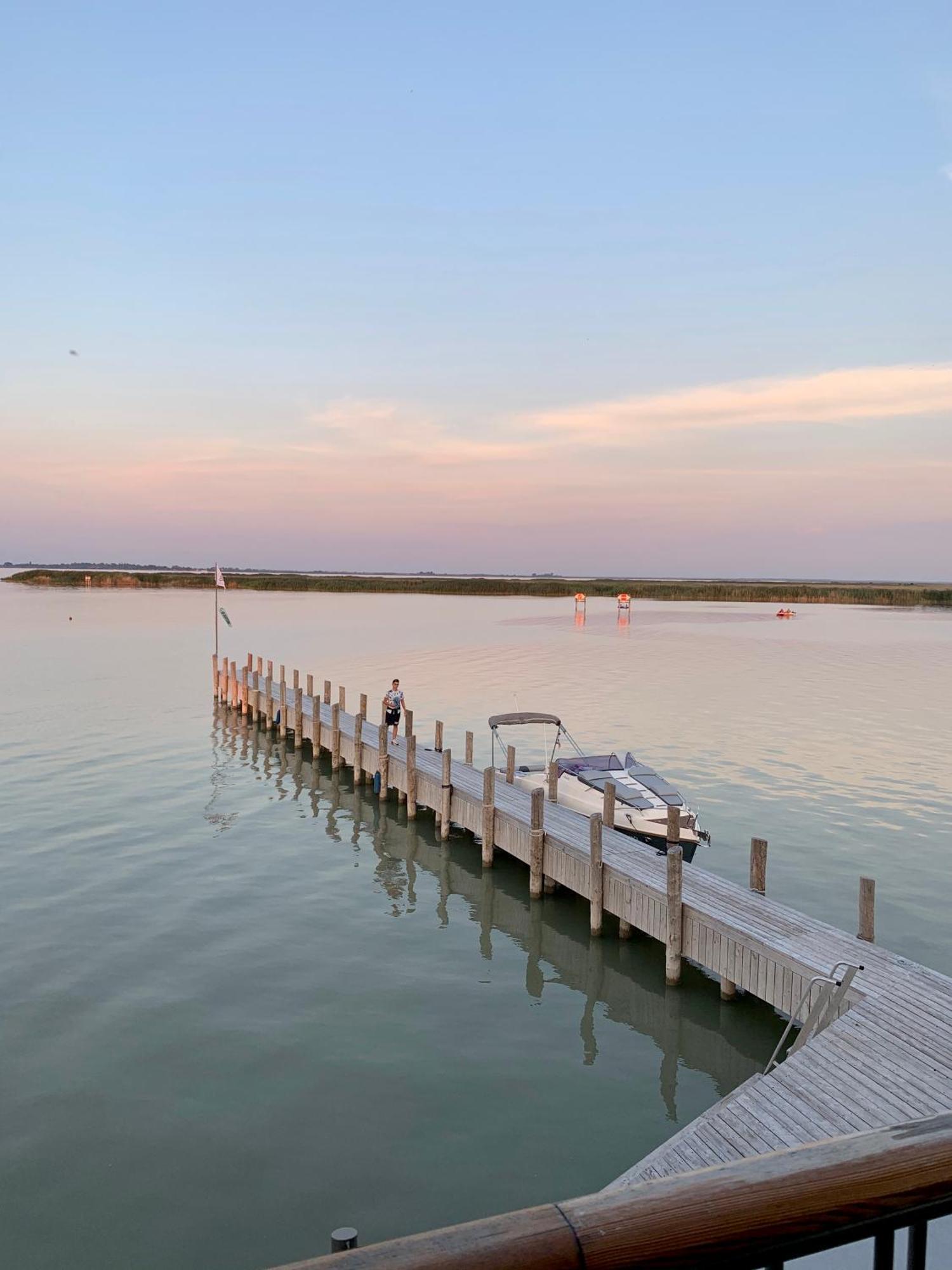 Seehuette Neusiedlersee - Seehaus Inklusive Elektroboot Rust Eksteriør bilde