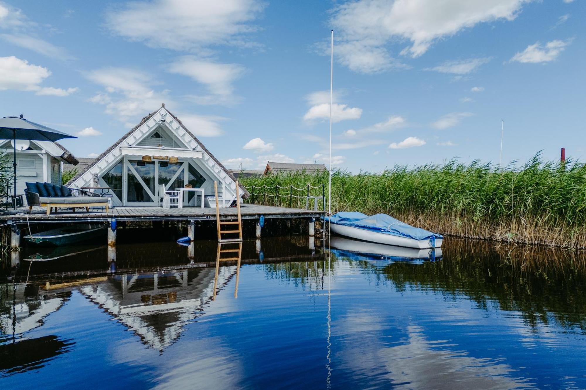 Seehuette Neusiedlersee - Seehaus Inklusive Elektroboot Rust Eksteriør bilde